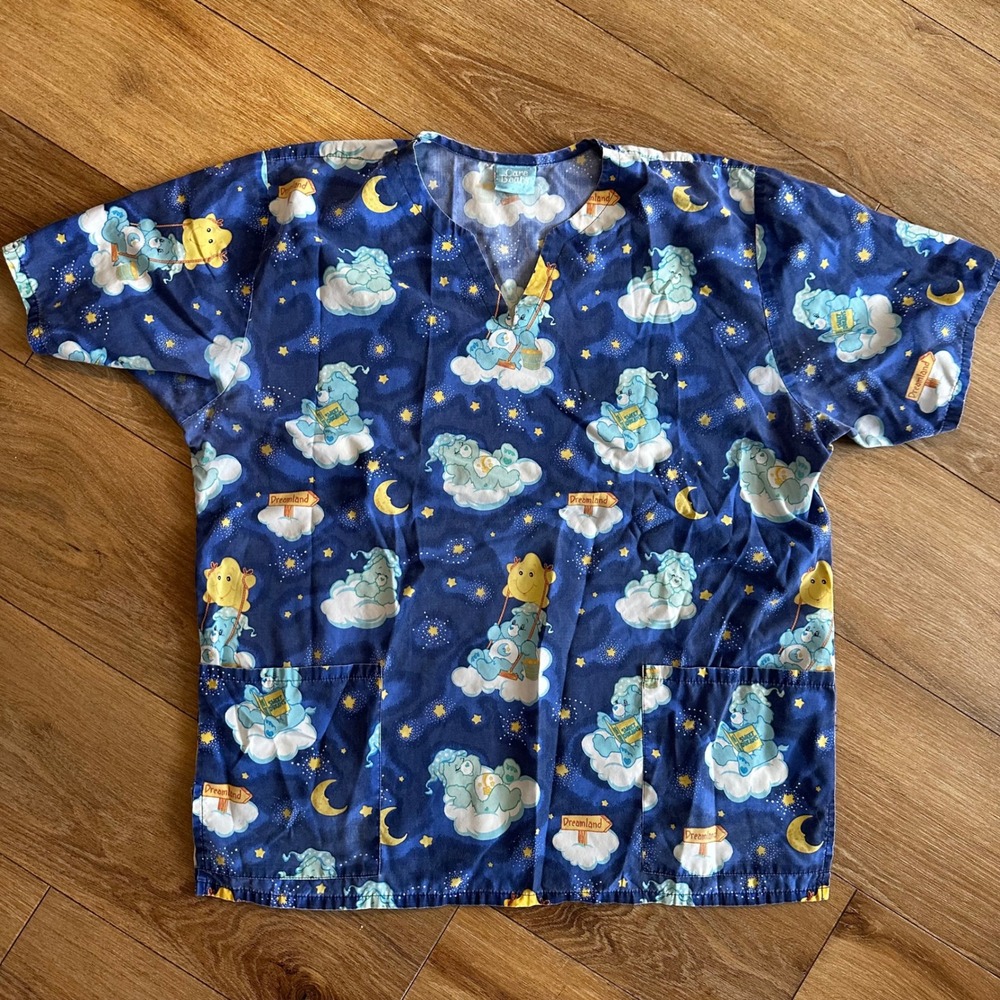 Care Bears Dreamland Scrub Top V-Neck Blue Bedtime Bear Medical Uniform XL